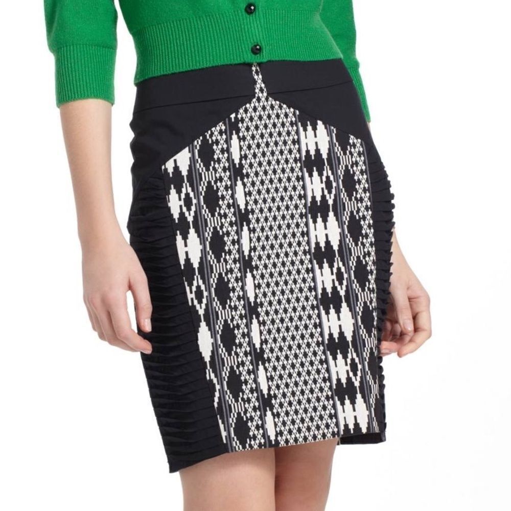 𝅺🆕 Anthropologie Floreat Pintucked Arpeggio Skirt in Black Motif Aztec
